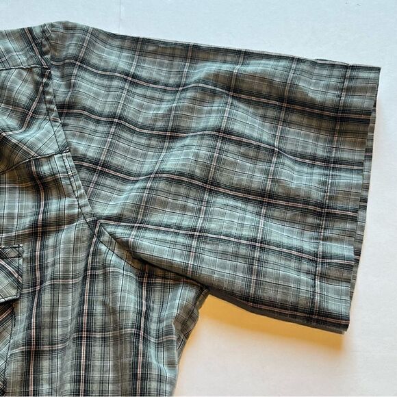 Wrangler Men's Plaid Pearl Snap Button Down Shirt Gray w/ red stripe Size Large - Picture 9 of 10